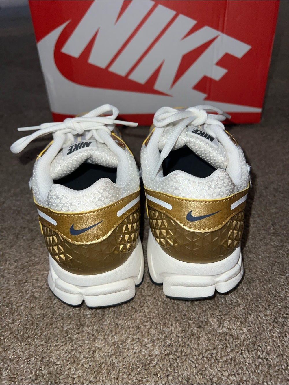 Nike Zoom Vomero 5 White & Gold Athletic Sneakers - Picture 4 of 7